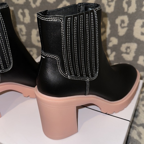 Dolce Vita Caster H2O Booties Leather New 💯 Waterproof - Picture 12 of 17